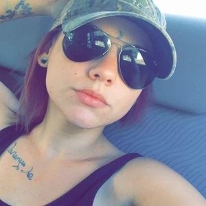 Meet your Posher, Courtney